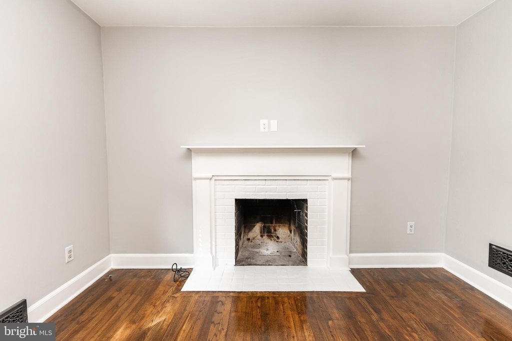 410 W Palmer Street - Photo 6