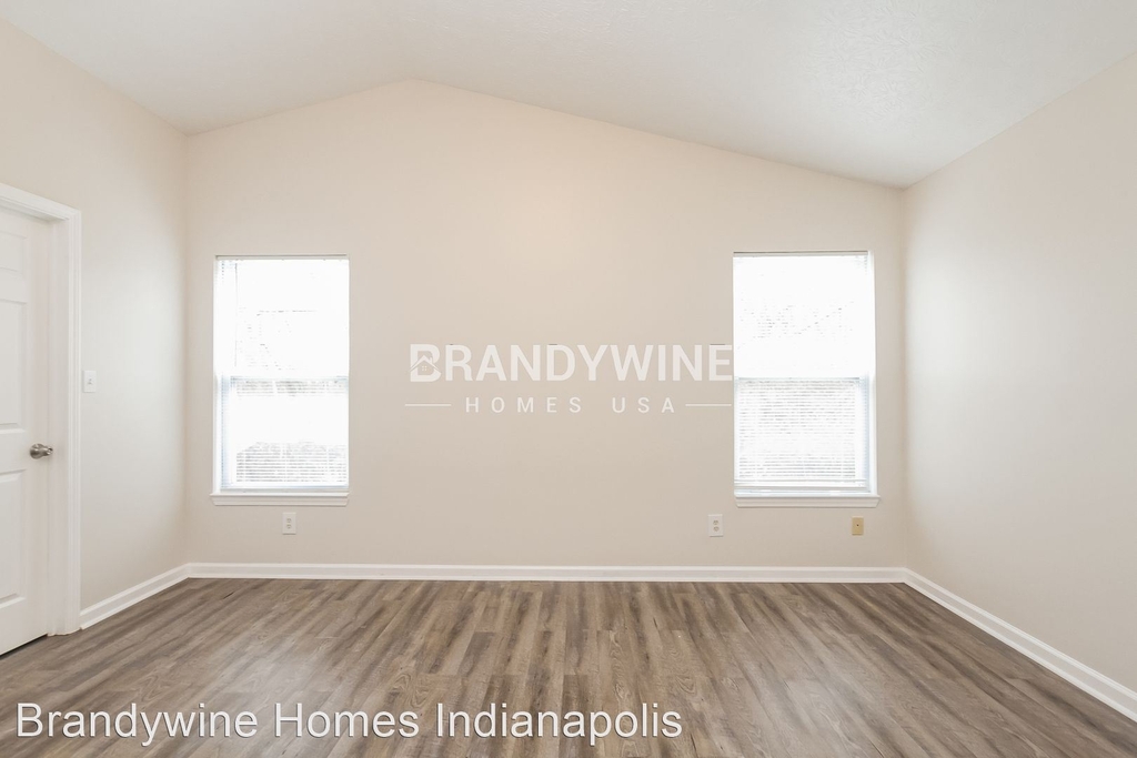 8516 Smithfield Lane - Photo 10