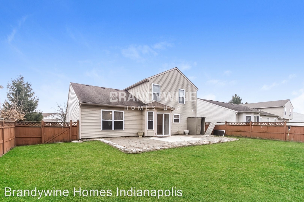 8516 Smithfield Lane - Photo 16