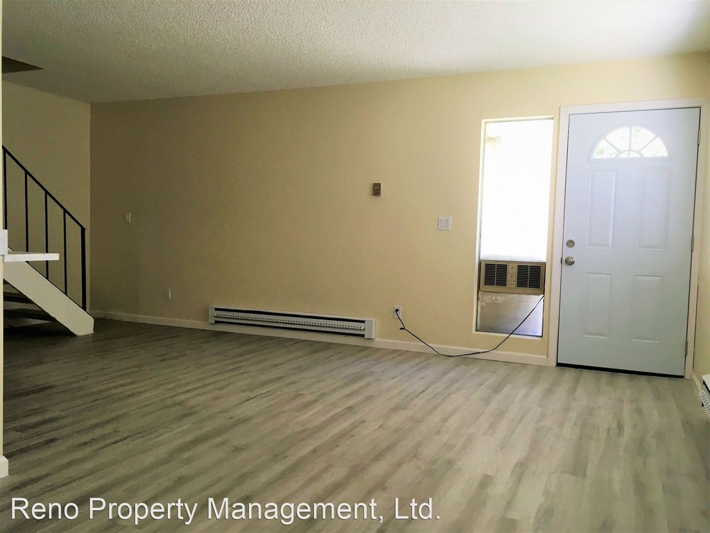 4981 Catalina Dr Apt # 3 - Photo 2