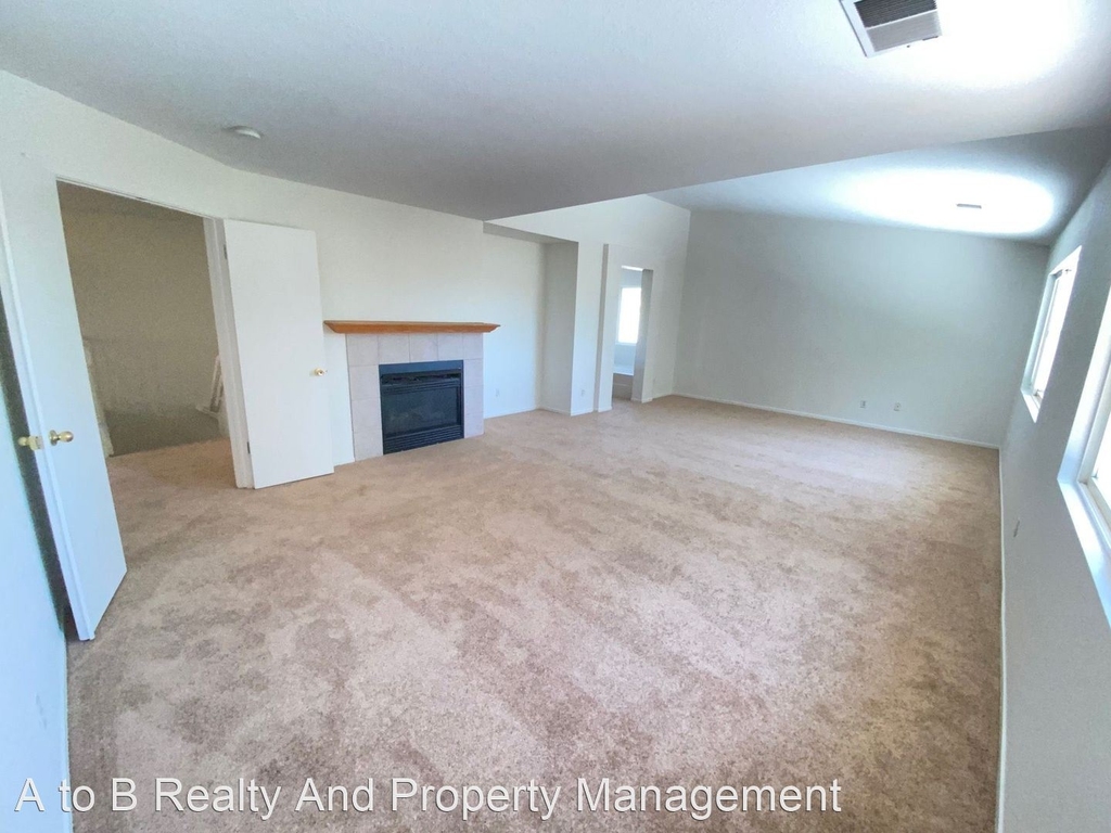 1620 Autumn Meadow - Photo 17