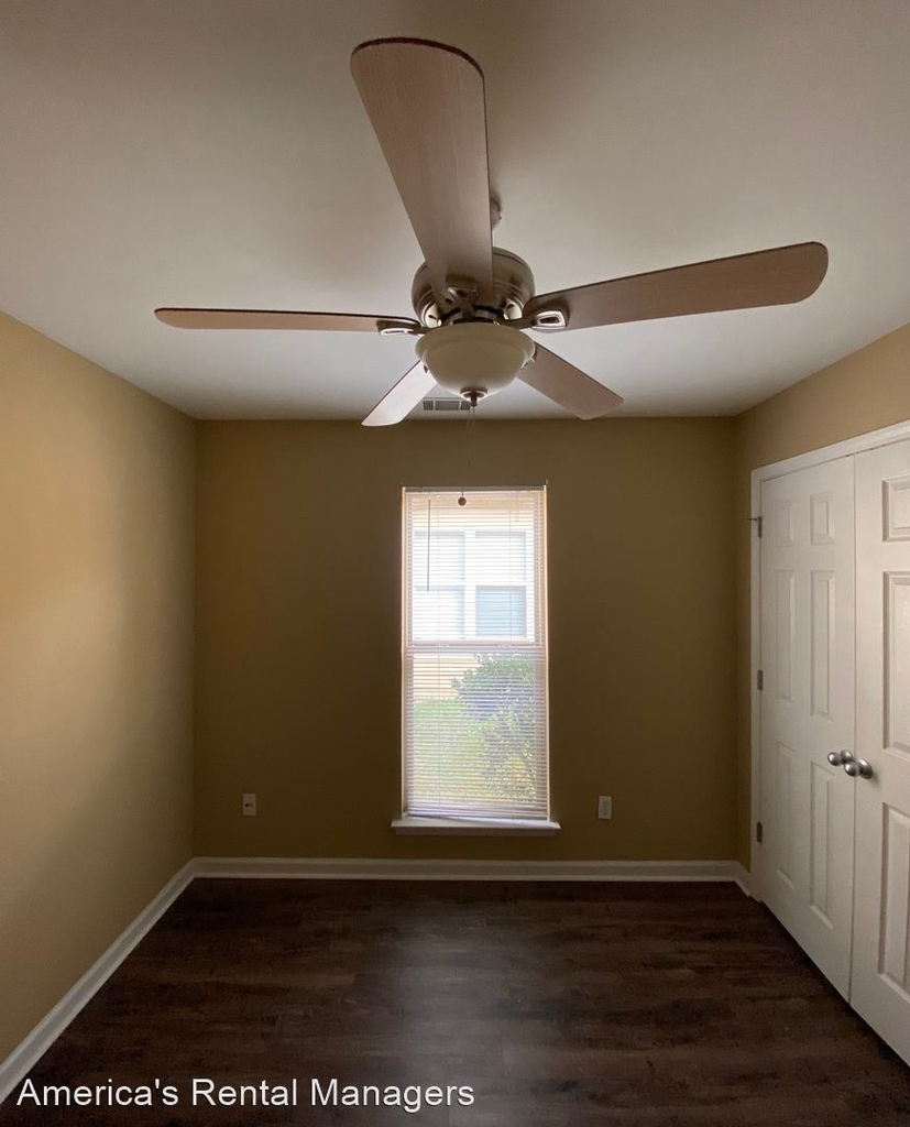 525 Fox Run Circle - Photo 10