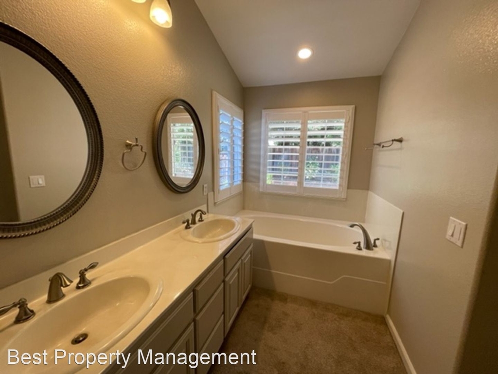 1103 Winged Foot Ct - Photo 13