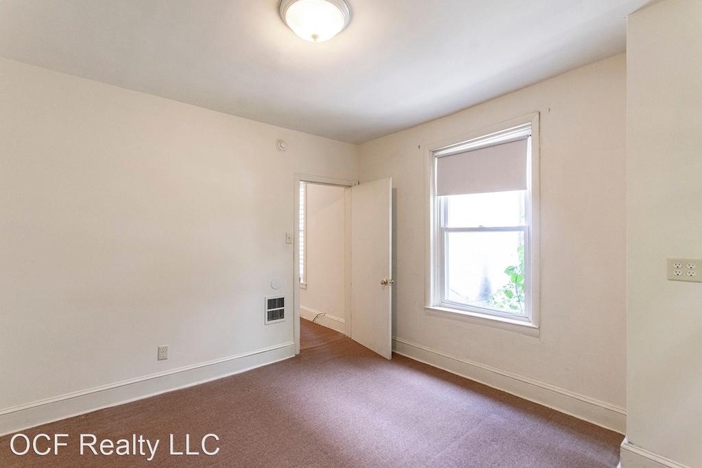 3219 Summer Street - Photo 14