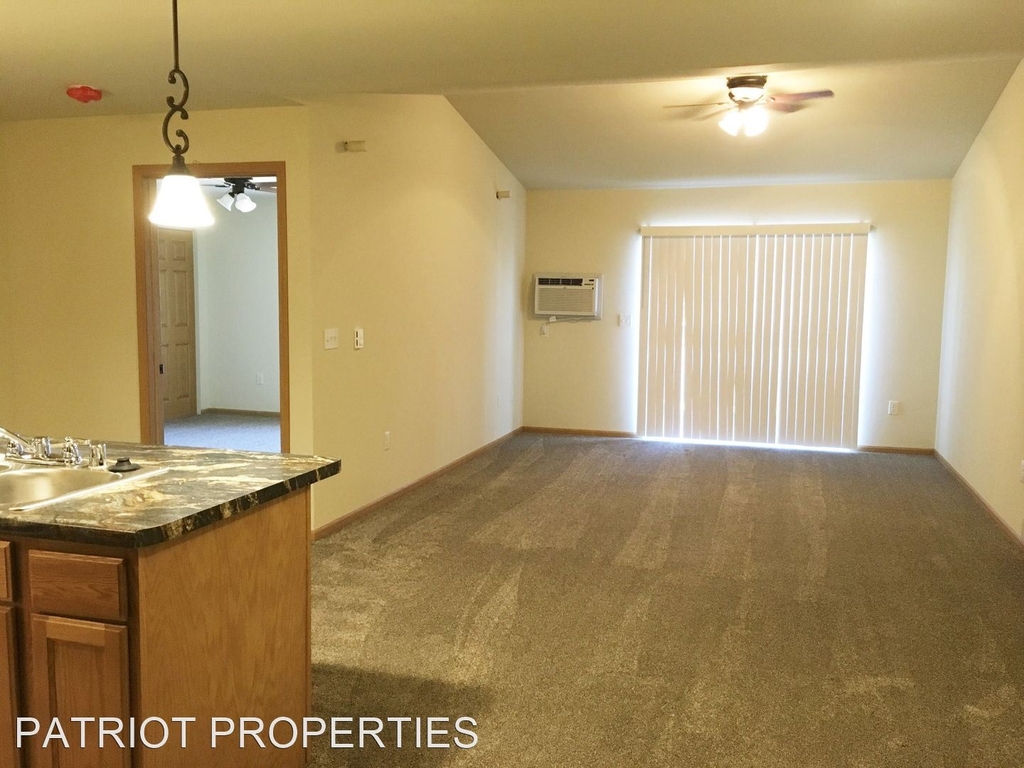 1010 Berry Ave - Photo 10