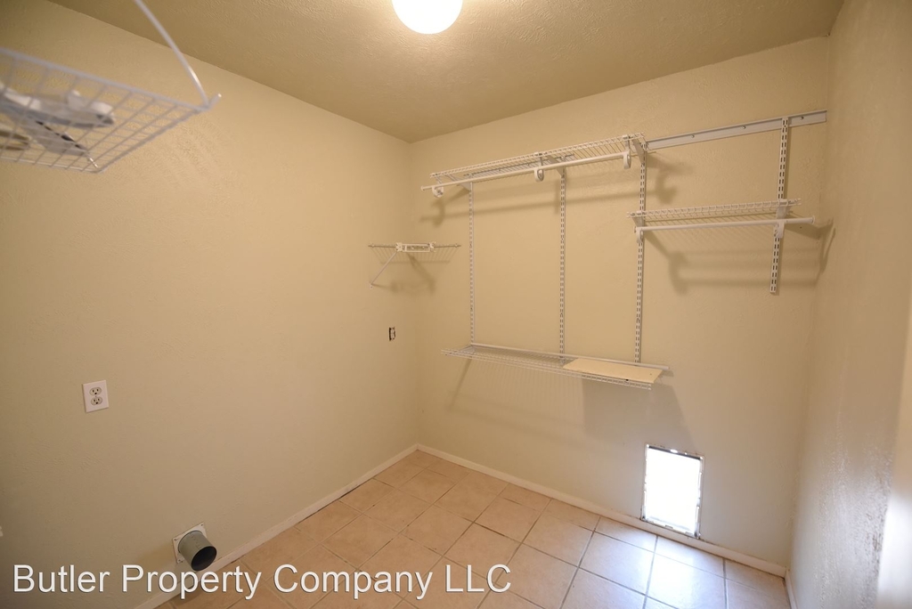 9015 San Leandro Dr - Photo 14