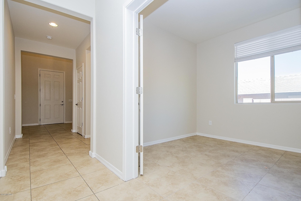 39081 S Running Roses Lane - Photo 7