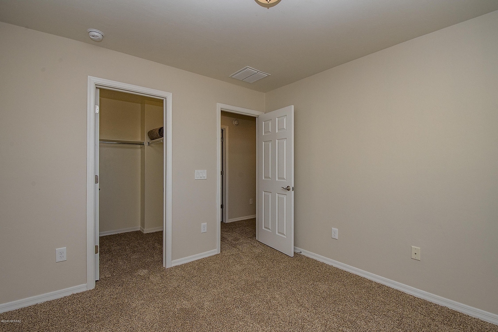 39081 S Running Roses Lane - Photo 21