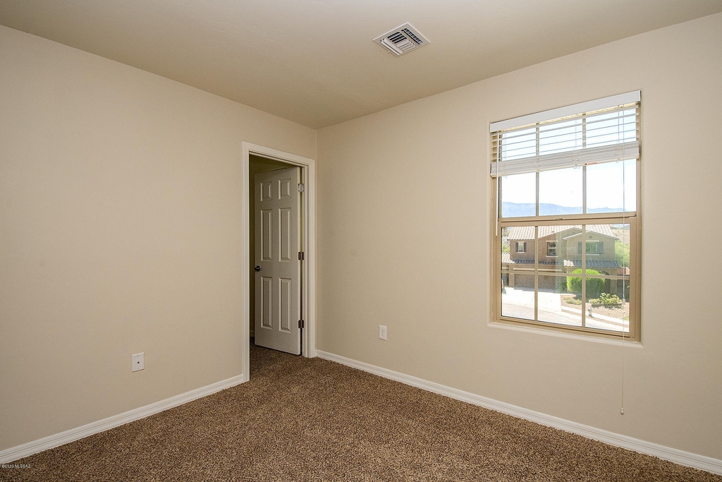 39081 S Running Roses Lane - Photo 16