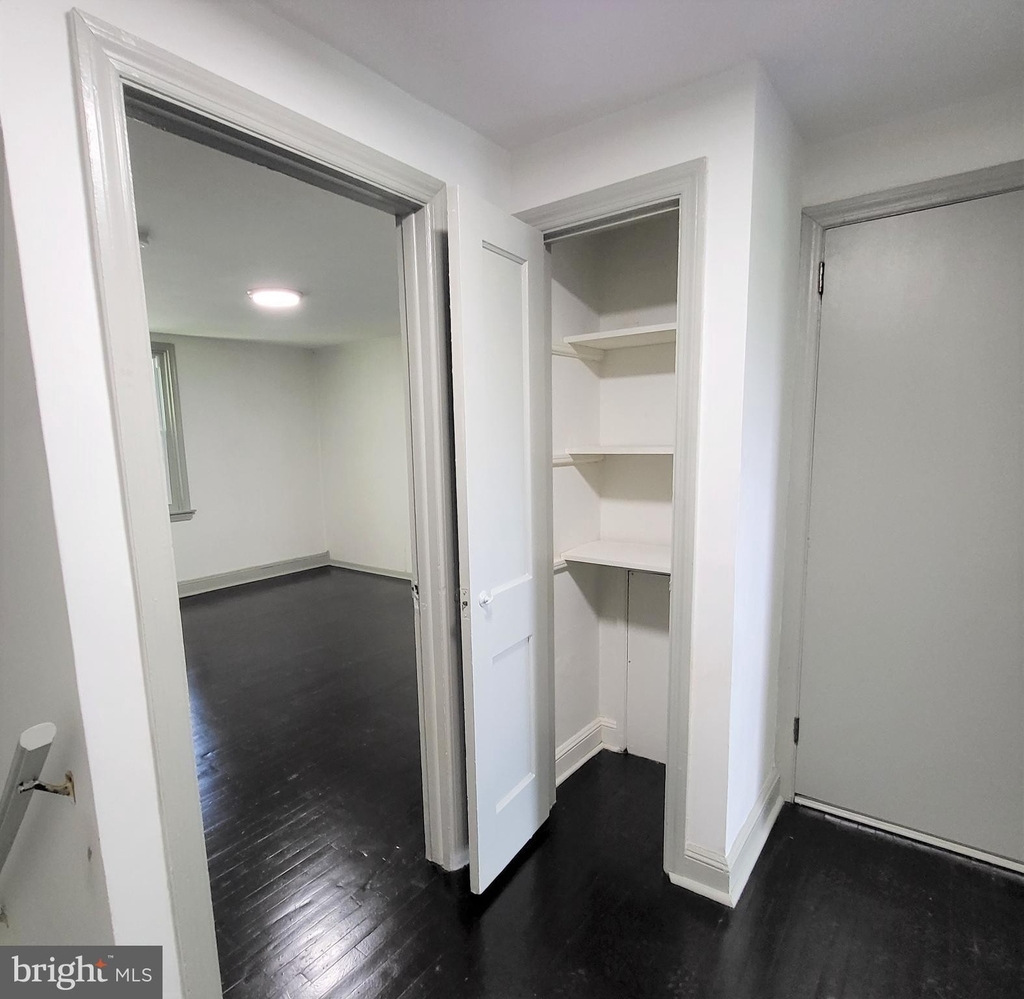 257 W 21st Street - Photo 11