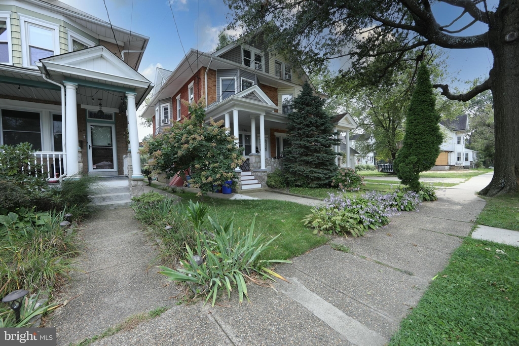 106 Dayton Avenue - Photo 0