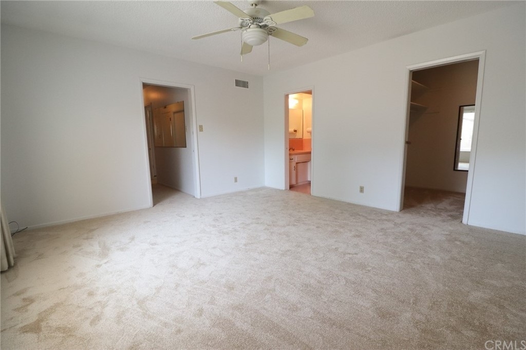 232 N Hillcrest Boulevard - Photo 31