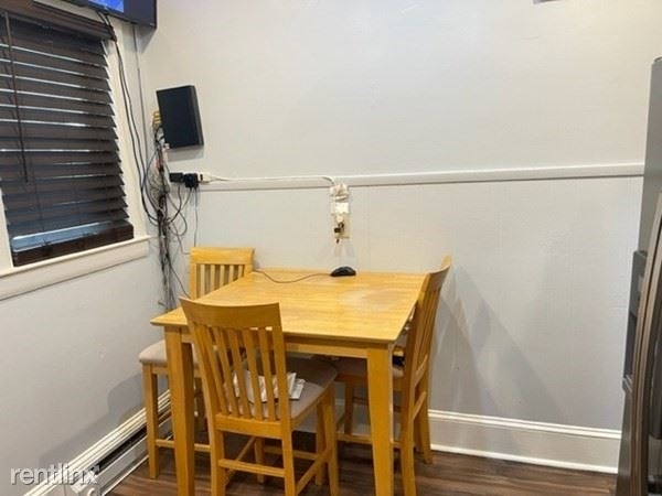 436 Warren Ave, #1r - Photo 3