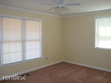 3655 Woodstream Circle Ne - Photo 2