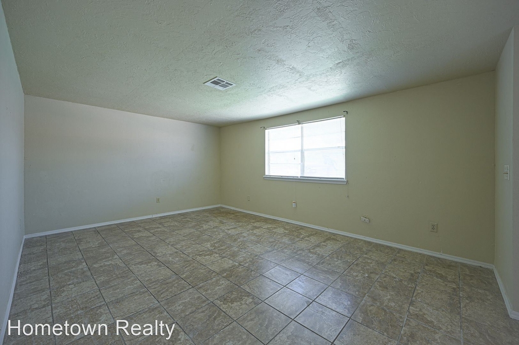 2137 Sw 48th Street - Photo 3