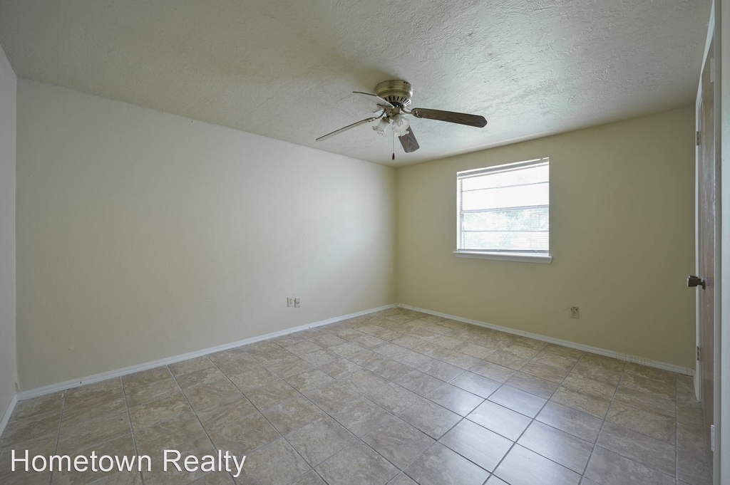 2137 Sw 48th Street - Photo 10