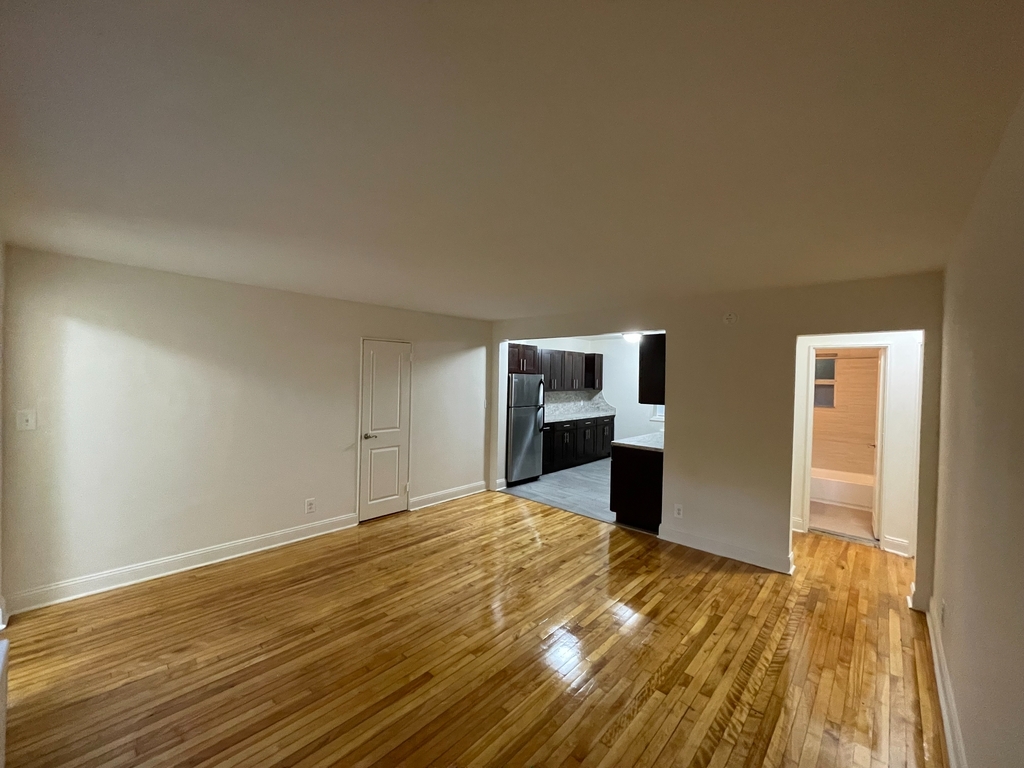 492 Howard Avenue - Photo 1