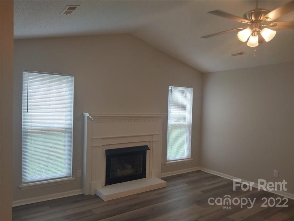 8509 Lockerbie Lane - Photo 7