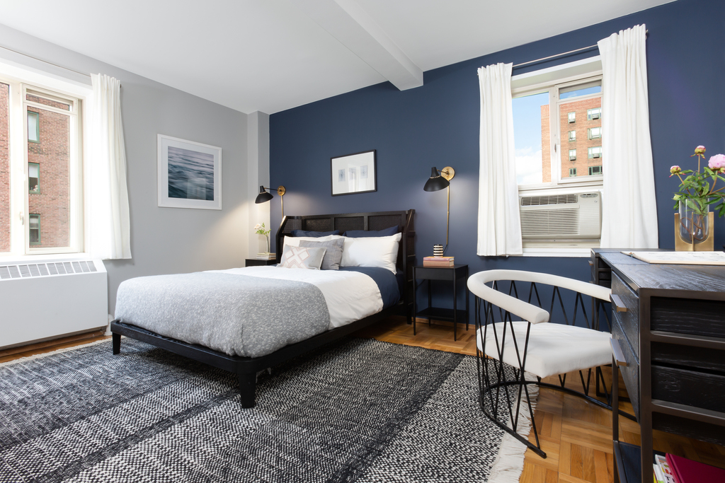 309 Avenue C - Photo 3