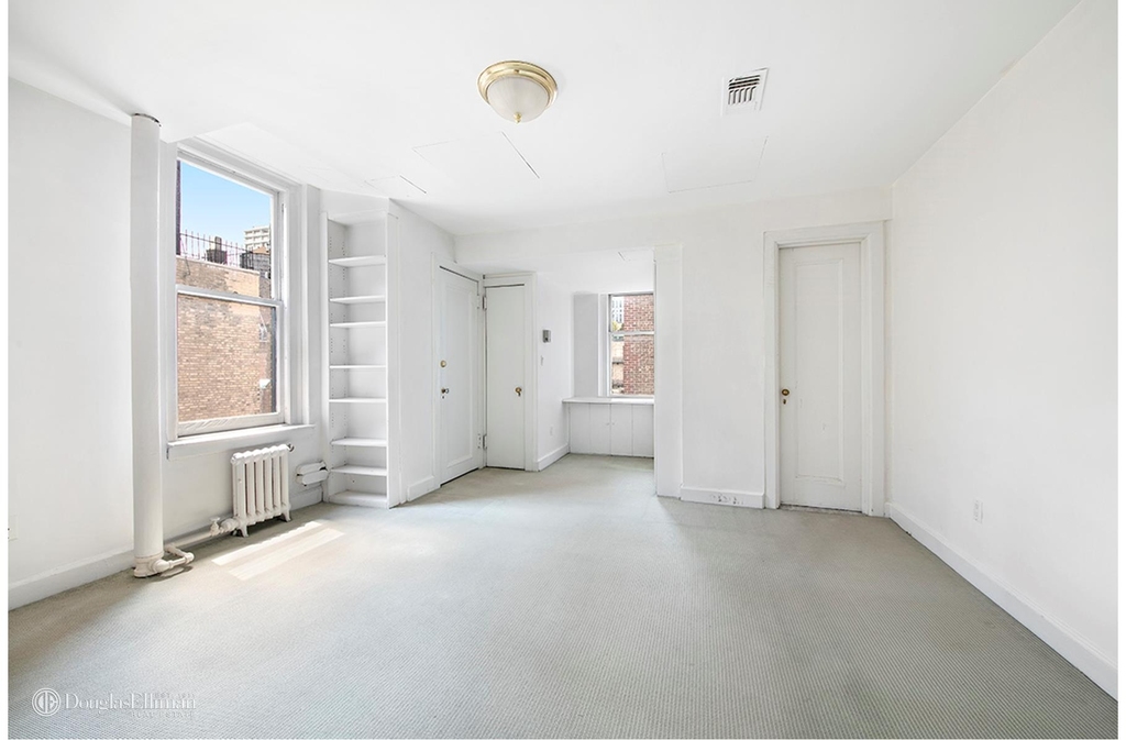 555 Park Ave - Photo 14