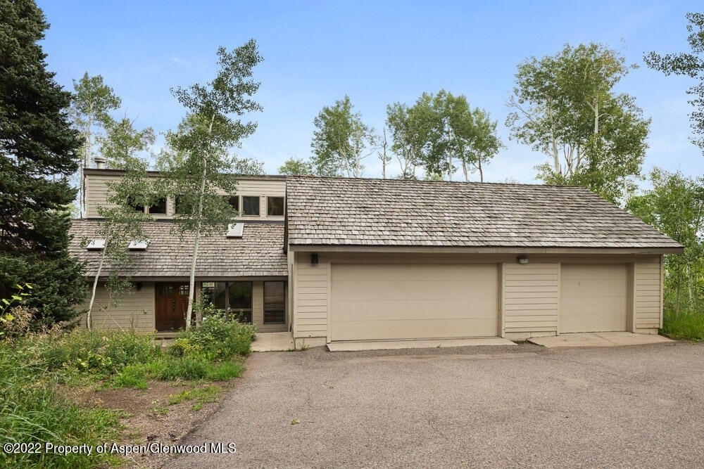 2055 Faraway Road - Photo 32