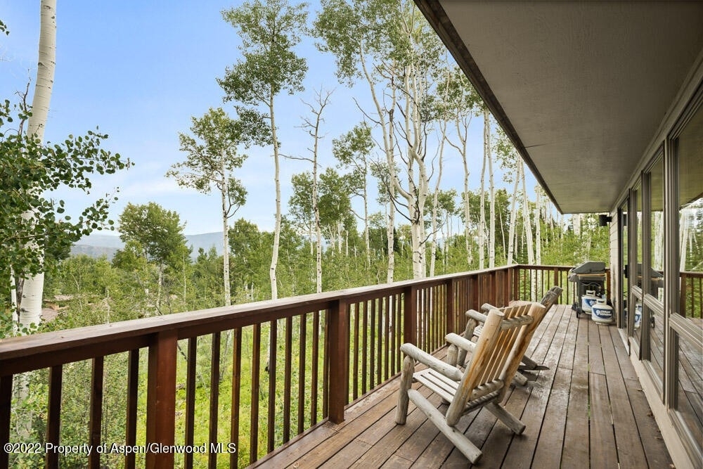 2055 Faraway Road - Photo 26