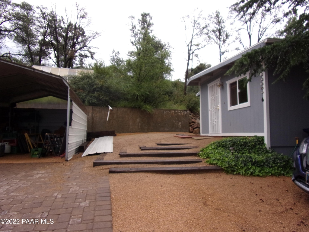 1409 E Butterfield Road - Photo 16