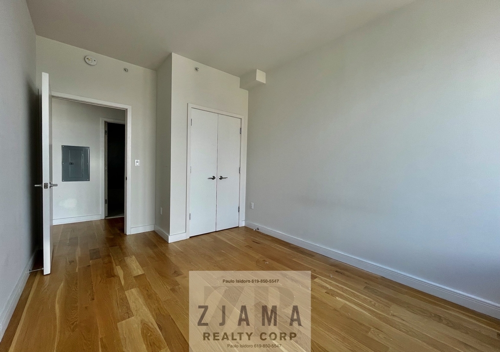 409 Eastern Parkway - Photo 11