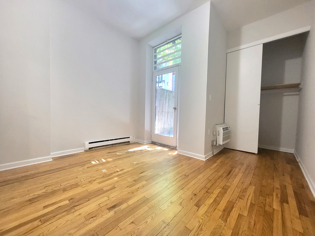 520 East 88th Street - Photo 5