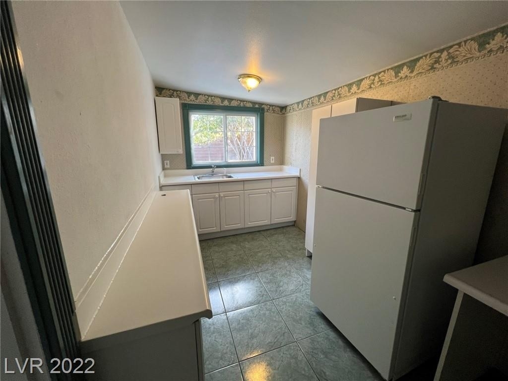 3713 White Plains Drive - Photo 18