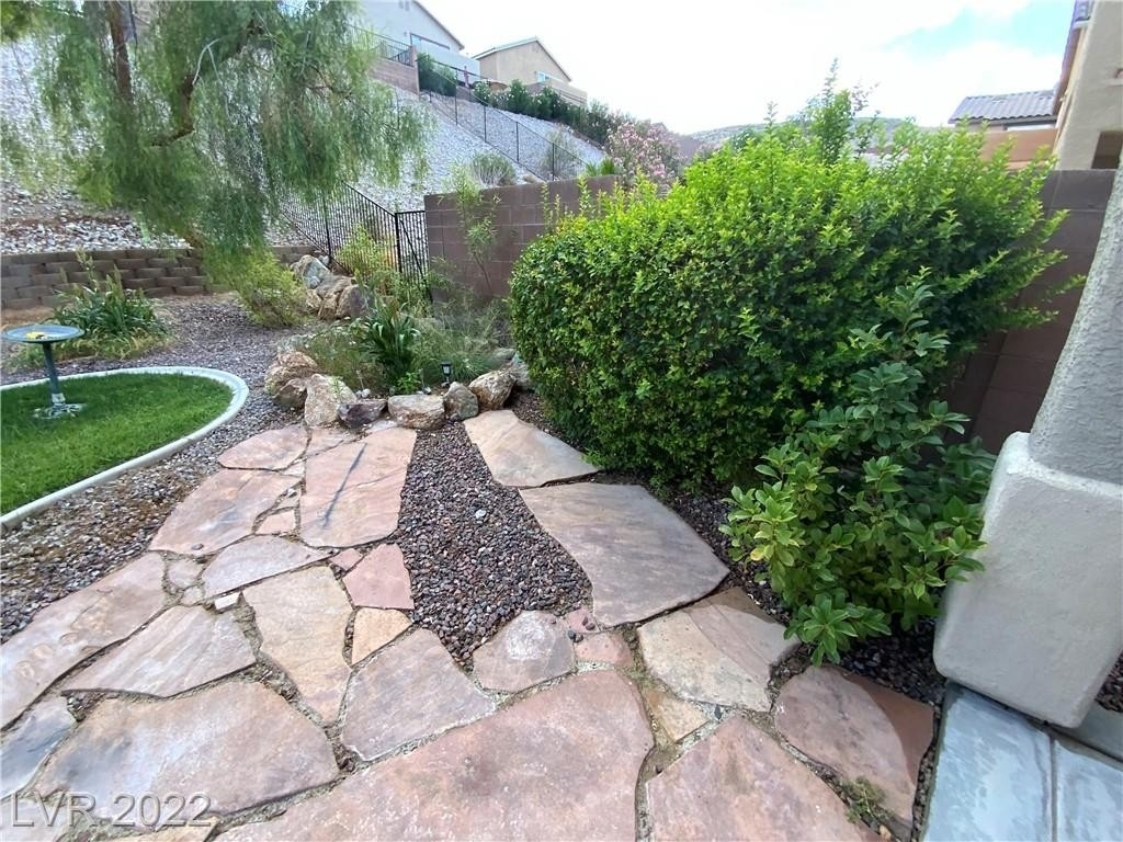 5089 Ivy Creek Court - Photo 15