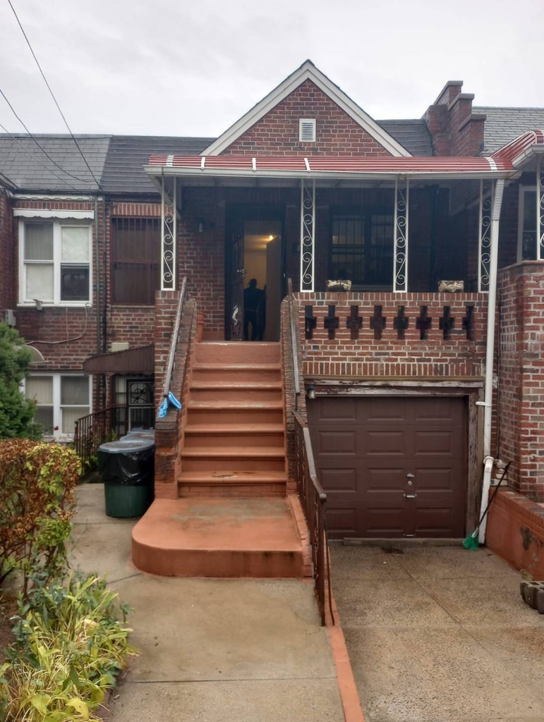 1078 E 54th - Photo 0