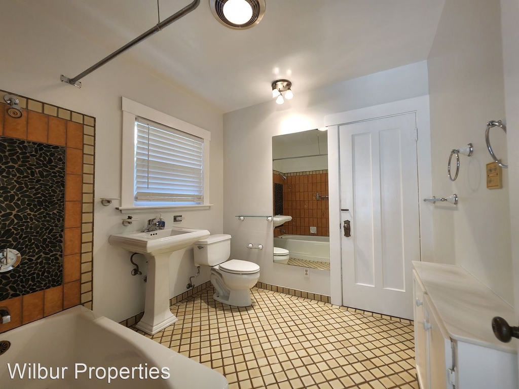 1015 High Street - Photo 10