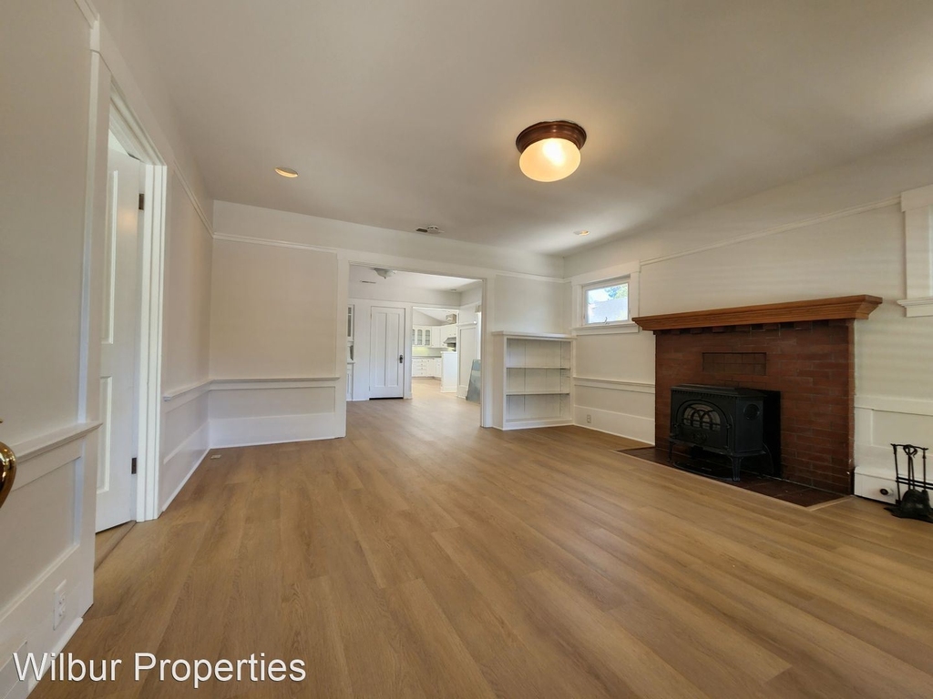 1015 High Street - Photo 5