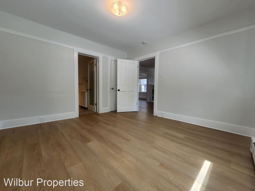 1015 High Street - Photo 9