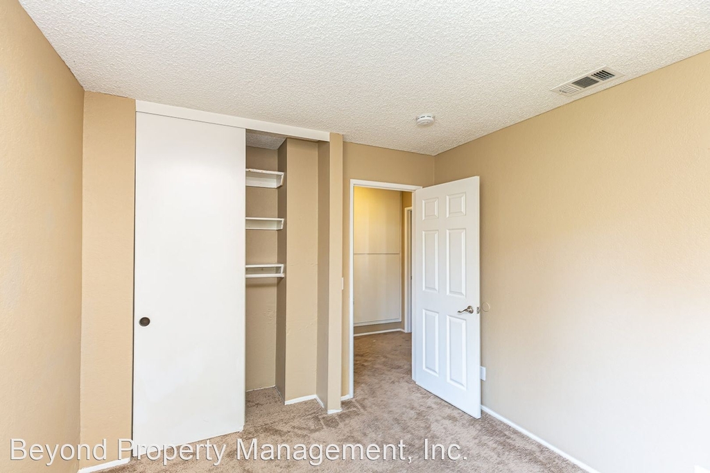 10170 Palm Glen Dr, #50 - Photo 12