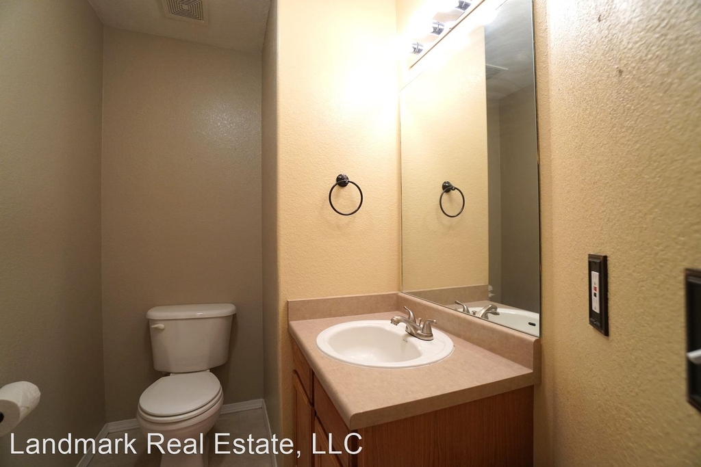 3040 Mandalay Grove #4 - Photo 13