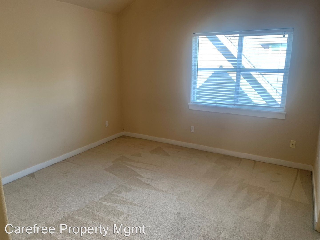 8628 Se 9th Ave #12 - Photo 10