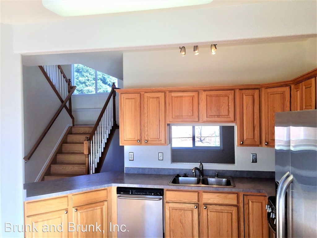 1734 W Yampa Street - Photo 5