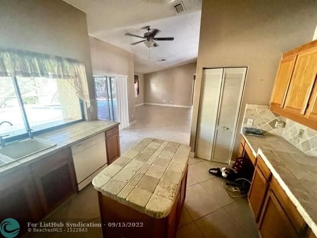 2156 Nw 76th Way - Photo 21