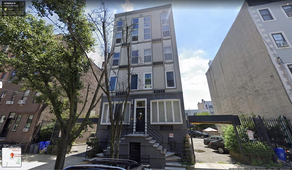 127 Madison St - Photo 0