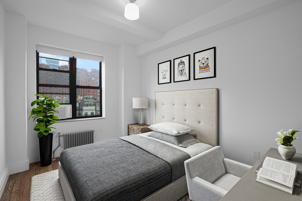 433 West 21st Street - Photo 18