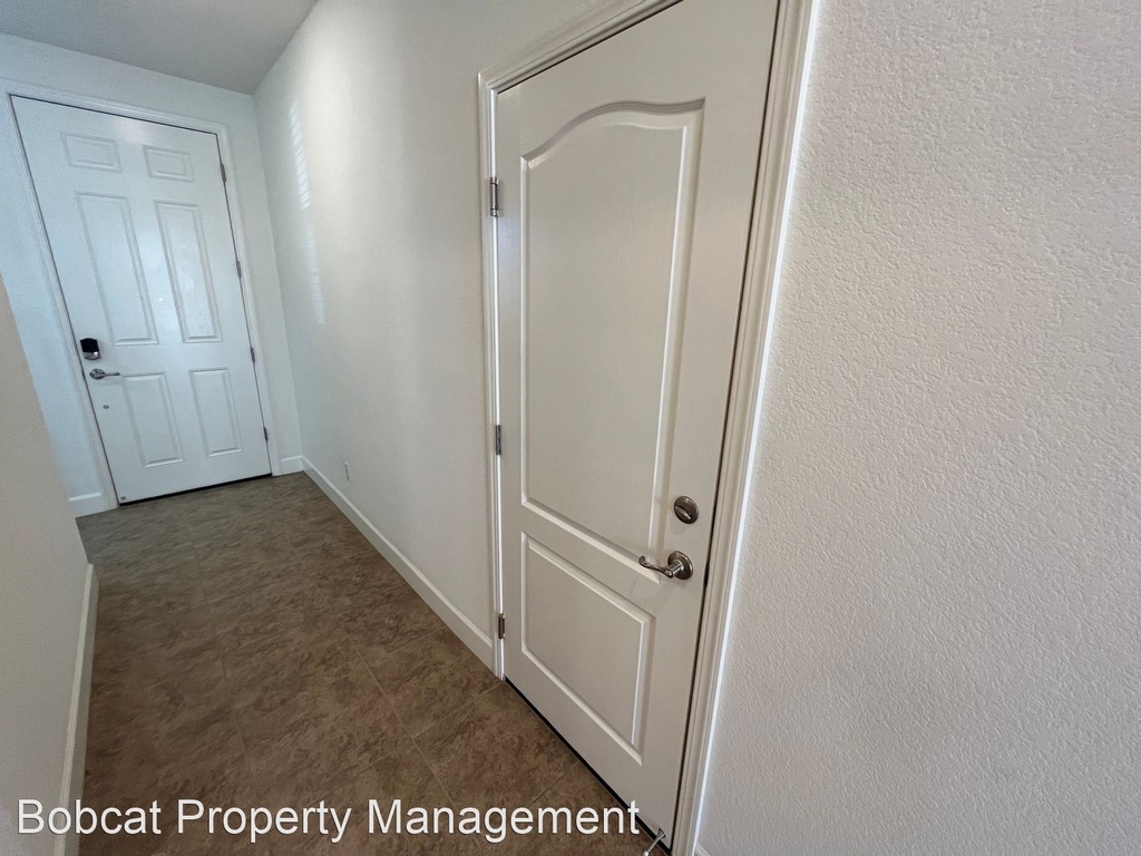 1113 Lahontan Dr - Photo 25