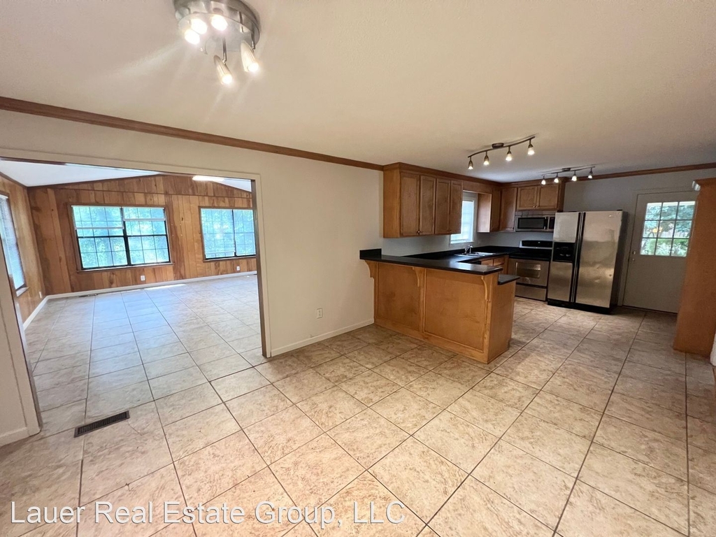 2112 Great Oak Drive - Photo 1