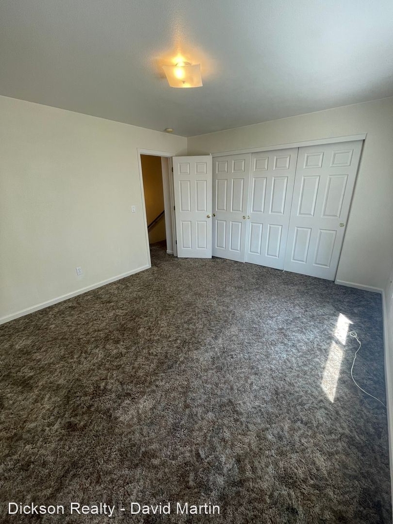 408 10th Street Unit B - Photo 4