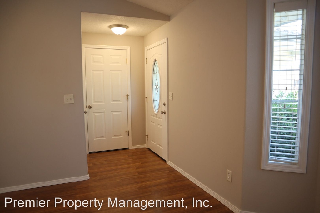 4615 Ne 126th Ave - Photo 2