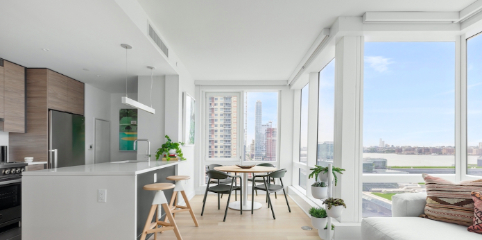 2 BED IN HUDSON YARDS**** - Photo 3