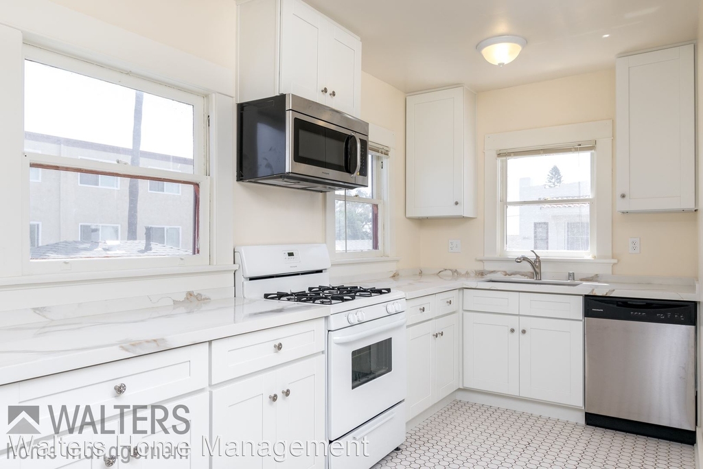 3059 B Street - Photo 8