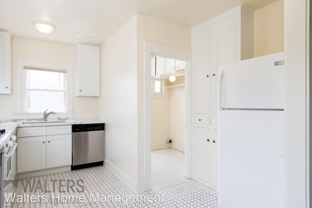 3059 B Street - Photo 9