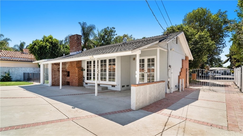 19020 Miranda Street - Photo 40